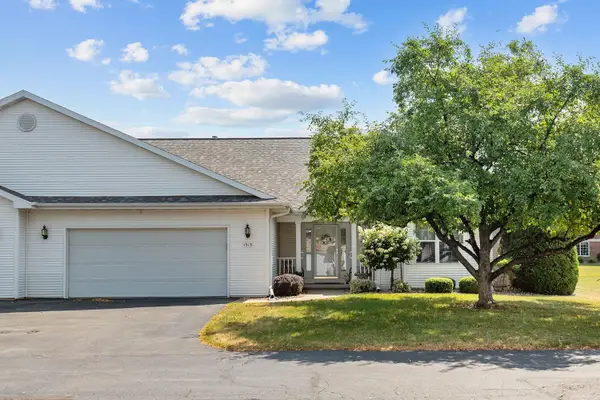 1513 Dickenson Court, NEENAH, WI 54956