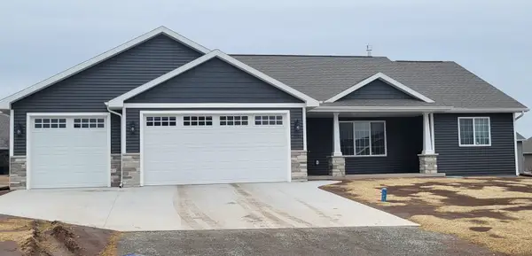 8308 Marlo Avenue, NEENAH, WI 54956