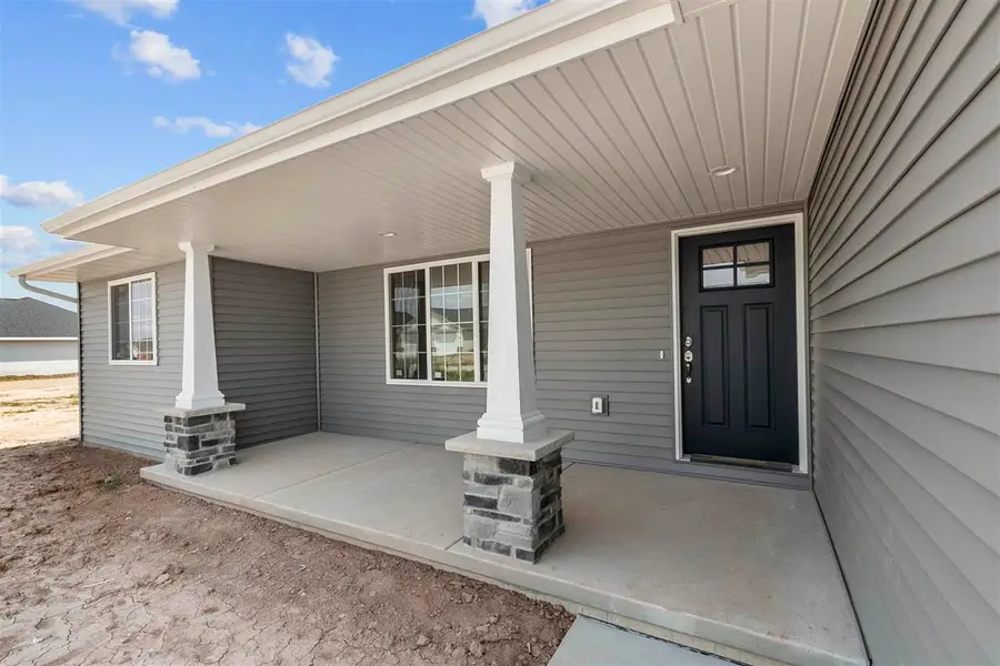 8308 Marlo Avenue, Neenah, WI 54956 - #2