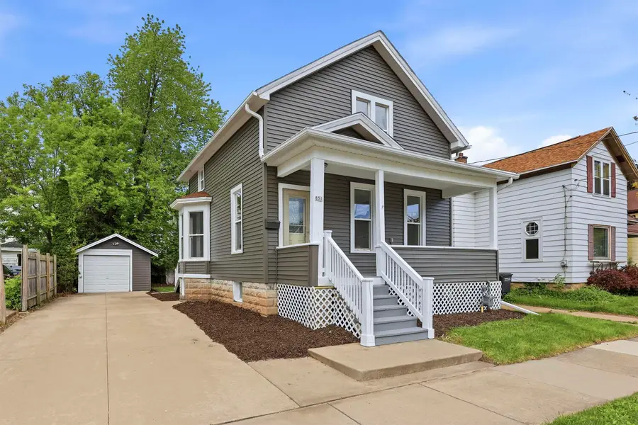 851 Franklin Street, Oshkosh, WI 54901-4315 - #2