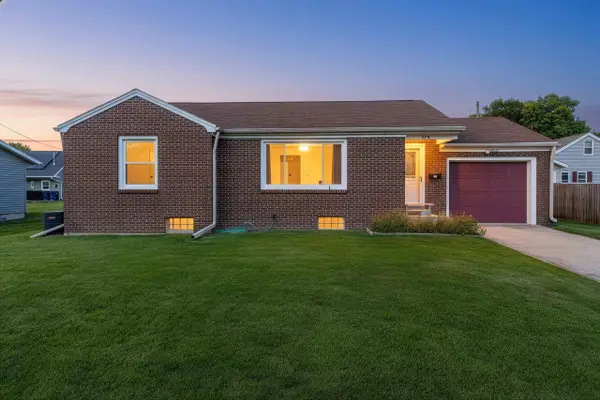 916 1st Street, KEWAUNEE, WI 54216