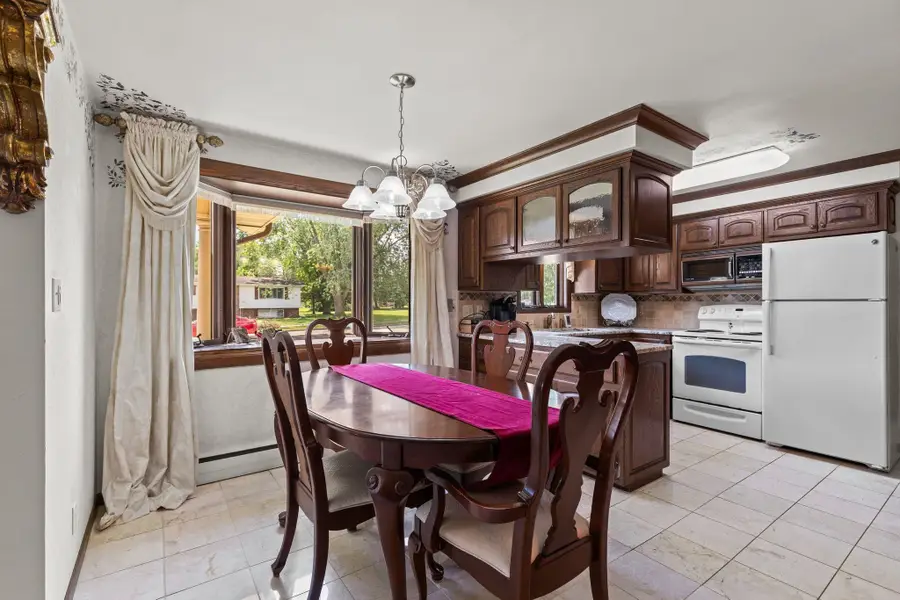 630 W Capitol Drive, Appleton, WI 54911 - #3