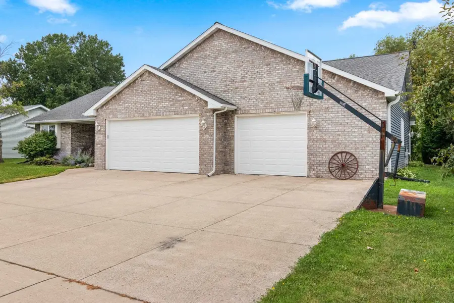1901 Sherry Lane, Kaukauna, WI 54130 - #2
