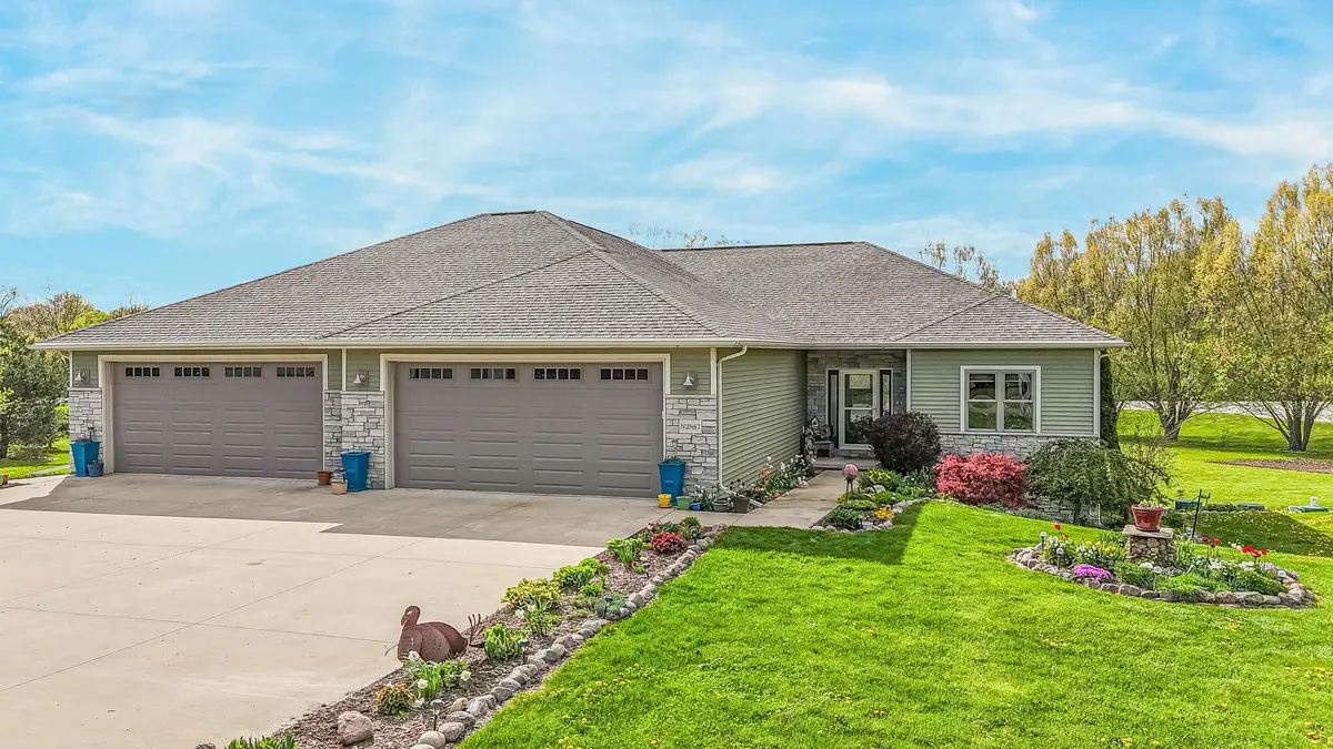 N2887 Evergreen Lane, Freedom, WI 54913 - #1