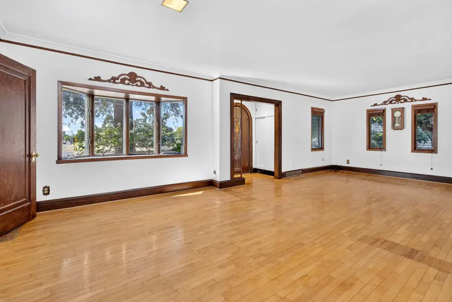 300 W North Avenue, Little Chute, WI 54140 - #2