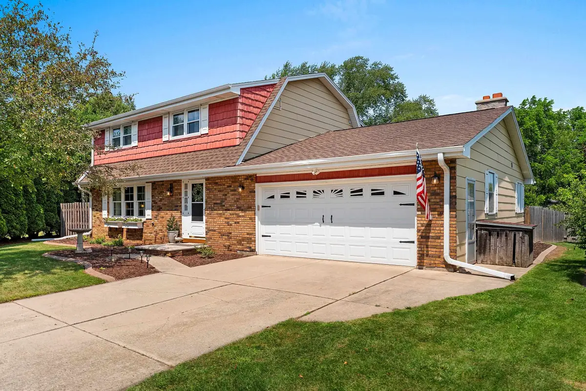 1724 Murphy Court, Green Bay, WI 54303-4612 - #1
