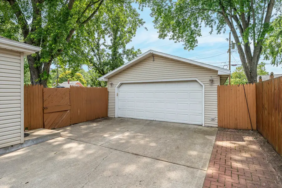 1942 Harold Street, Green Bay, WI 54302 - #3