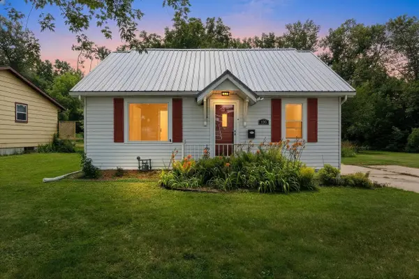 1754 Oakdale Avenue, GREEN BAY, WI 54302-3206