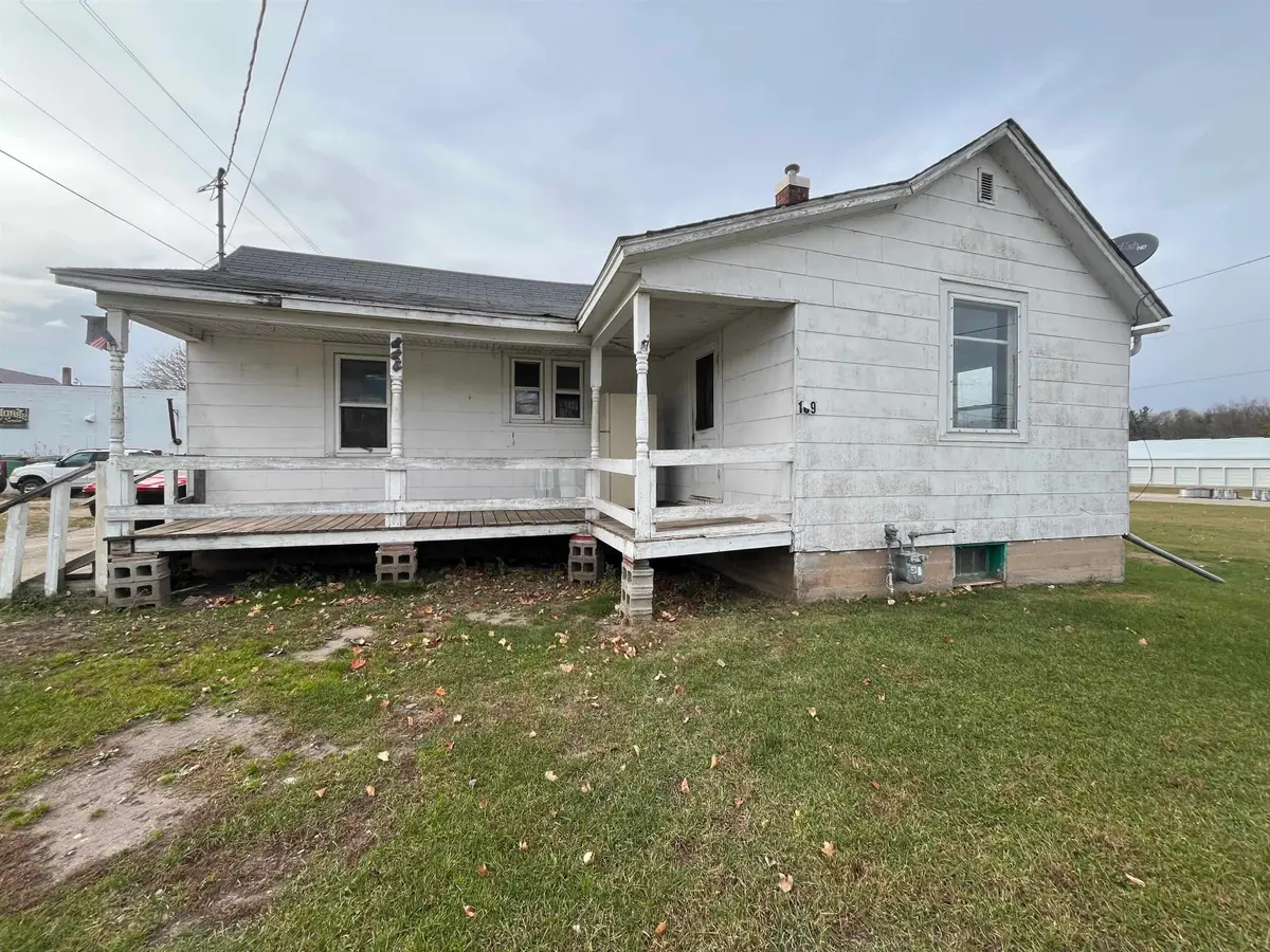 109 N Richmond Street, Gillett, WI 54124 - #1