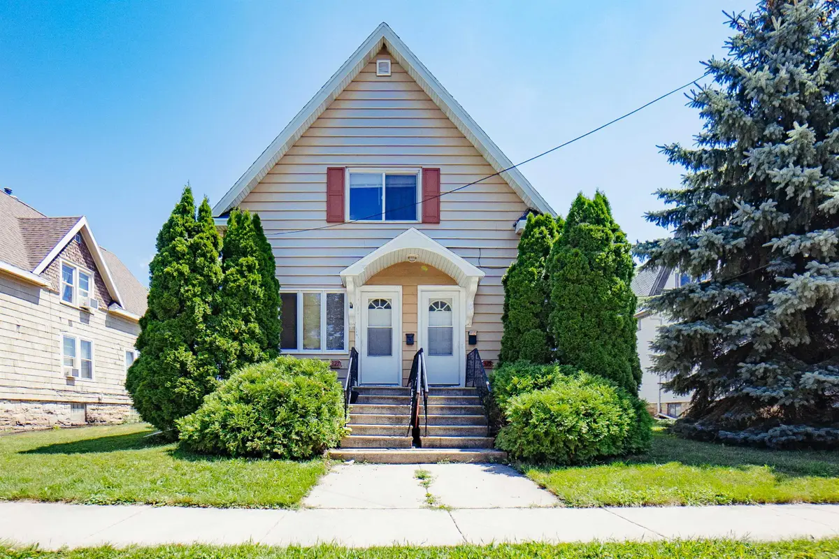 327 N Macy Street, Fond Du Lac, WI 54935 - #1