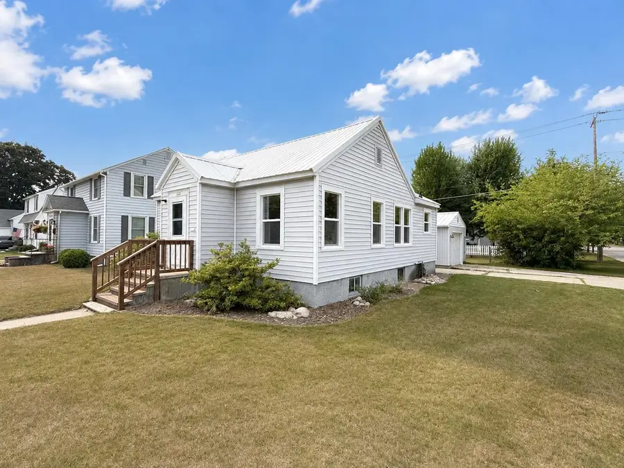 1900 16th Avenue, Menominee, MI 49858 - #2