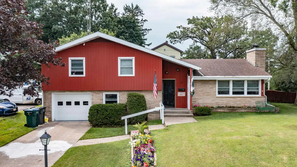 119 W Badger Street, Waupaca, WI 54981 - #1