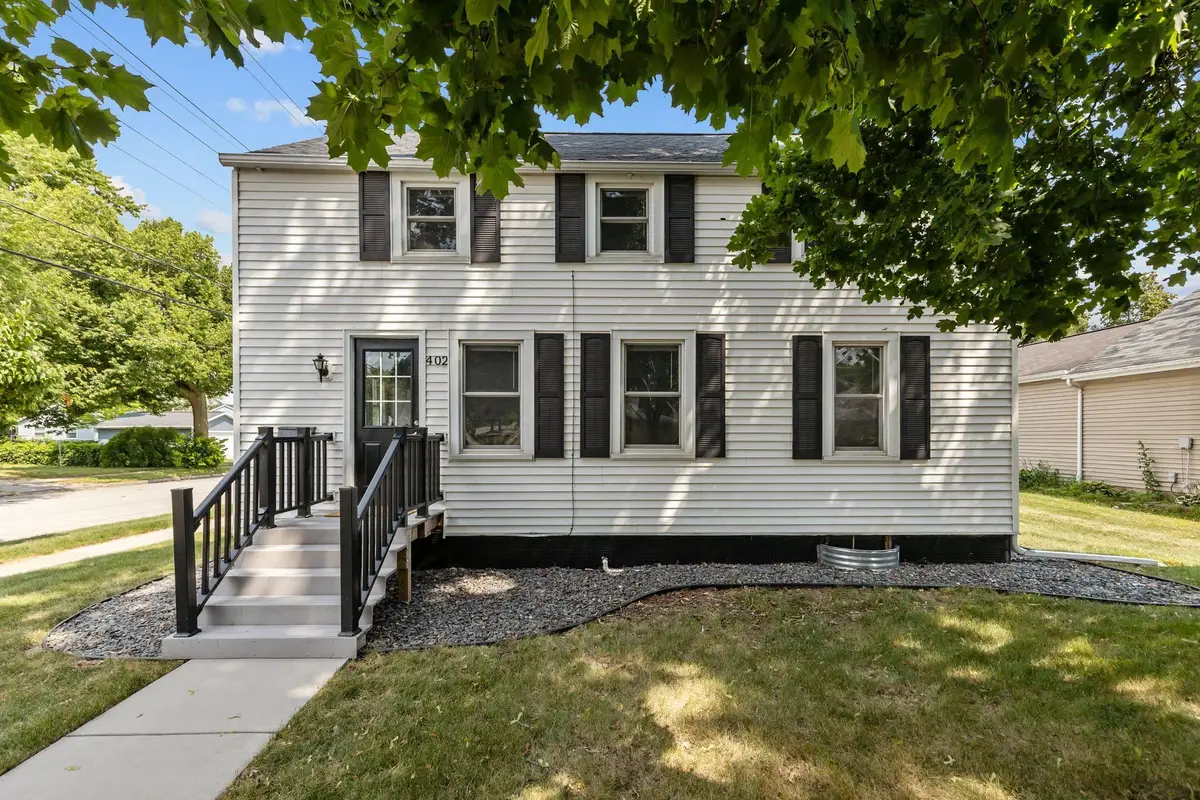 402 E Harding Drive, Appleton, WI 54915 - #1