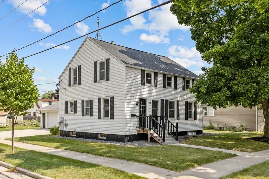 402 E Harding Drive, Appleton, WI 54915 - #3