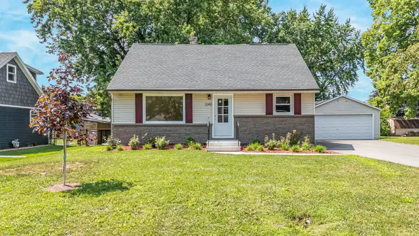 1240 Home Avenue, MENASHA, WI 54952