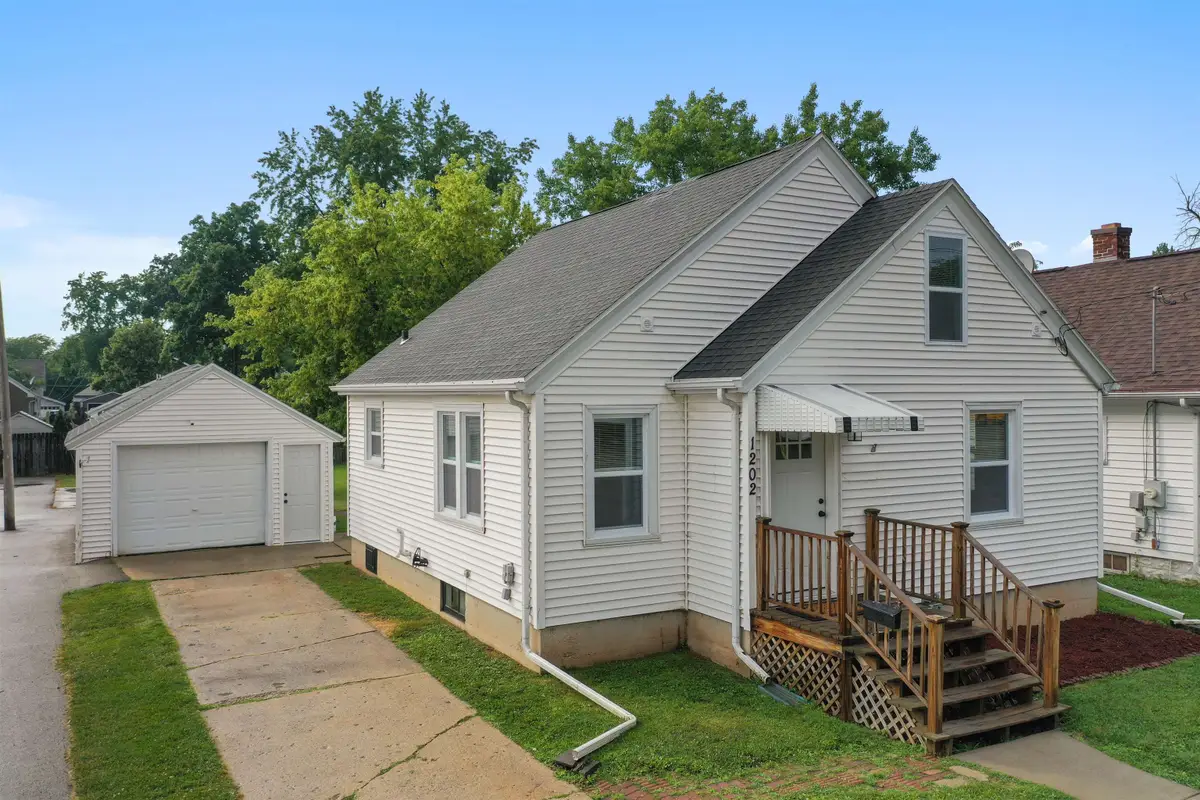 1202 12th Avenue, Green Bay, WI 54304-2647 - #1