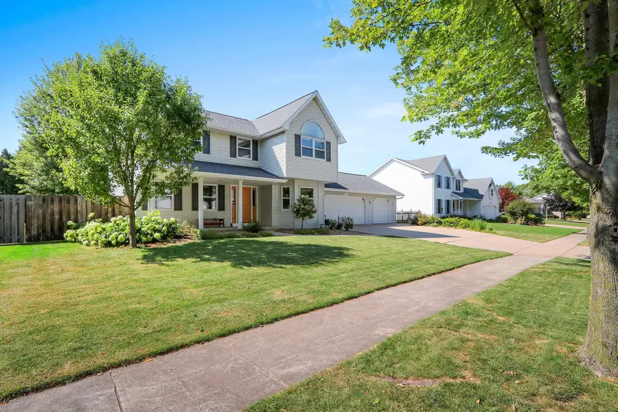 839 Mandalay Terrace, De Pere, WI 54115 - #2