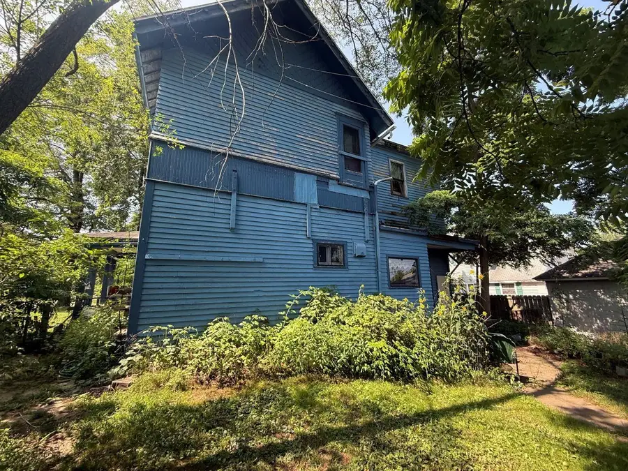312 E Garfield Avenue, Marion, WI 54950-9710 - #3