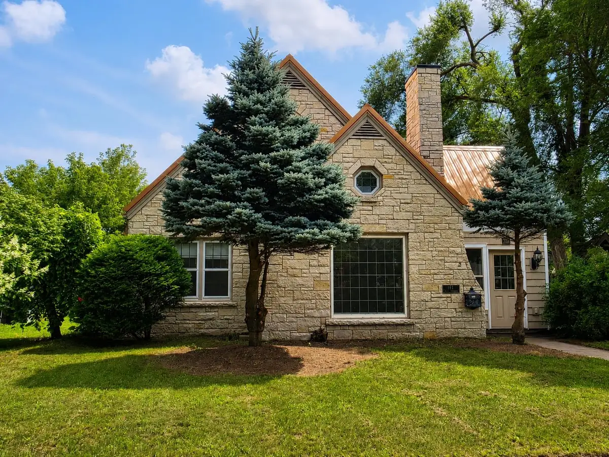 714 S Lafayette Street, Shawano, WI 54166-2816 - #1