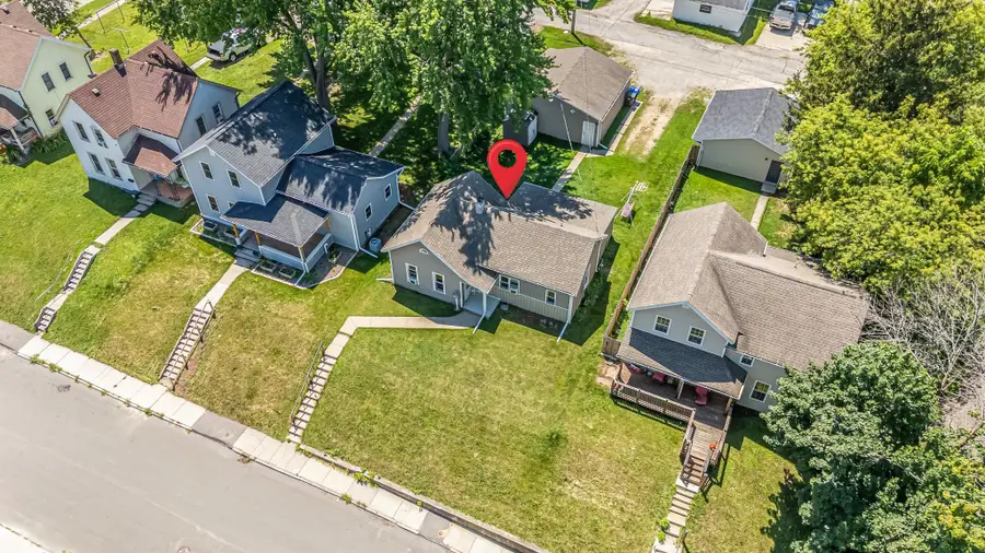 113 W 4th Street, Kaukauna, WI 54130 - #3