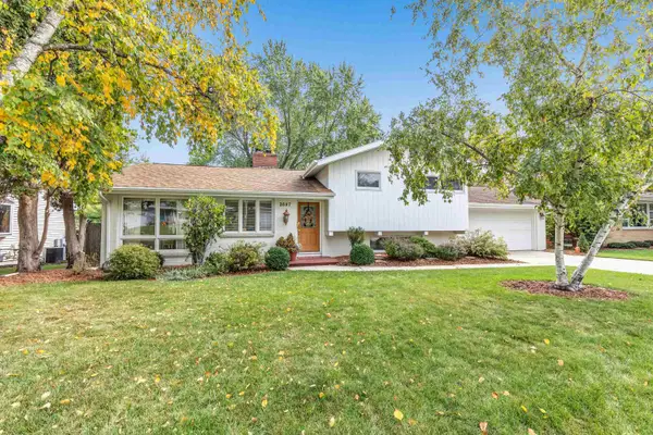 2697 Beaumont Street, GREEN BAY, WI 54301-2944