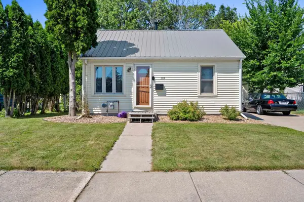 1519 N Wayne Street, APPLETON, WI 54911