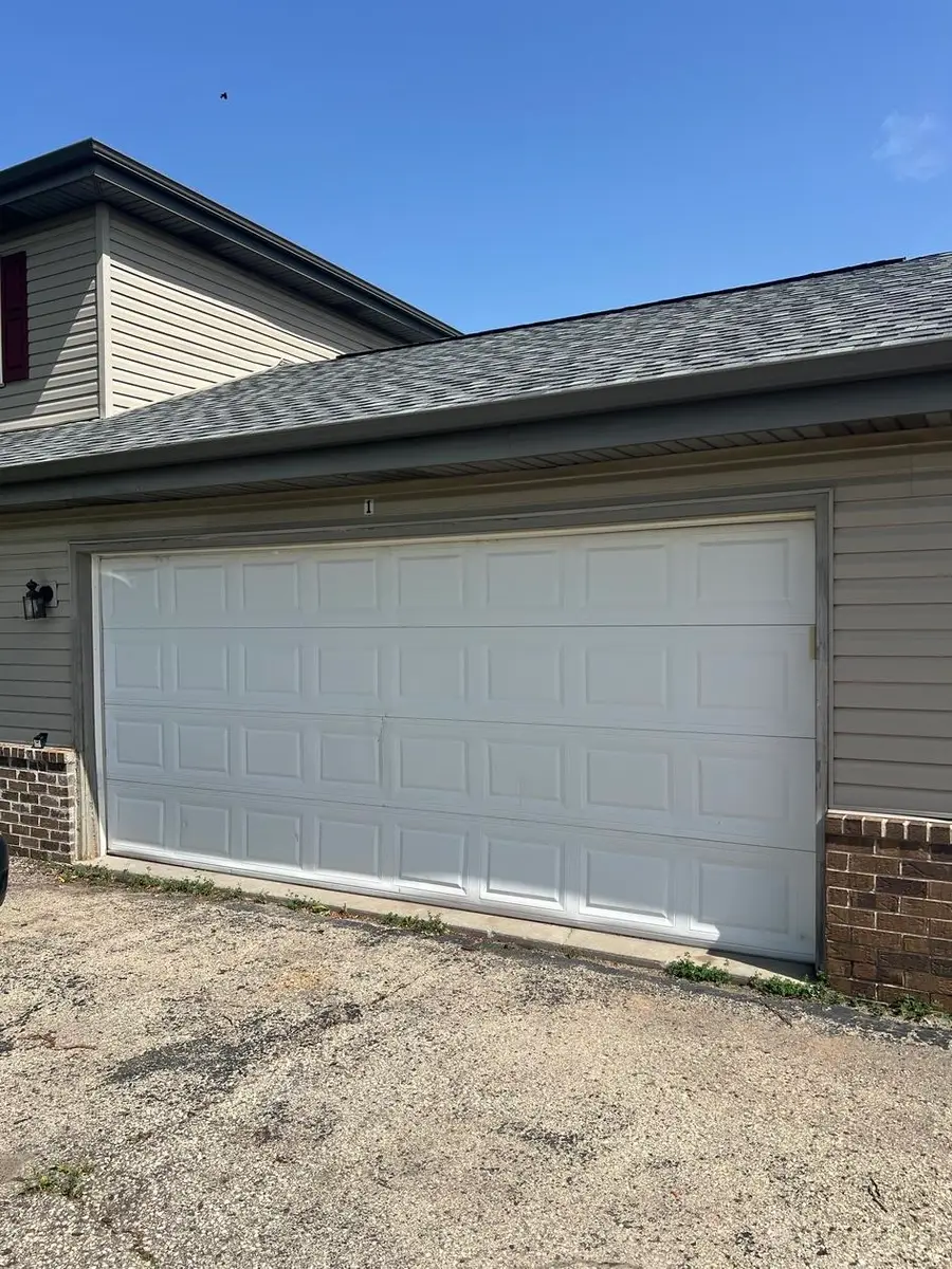 705 Horicon Street #1, Horicon, WI 53032-2100 - #2