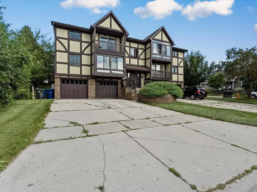 502 Front Street #3, De Pere, WI 54115-2546 - #2