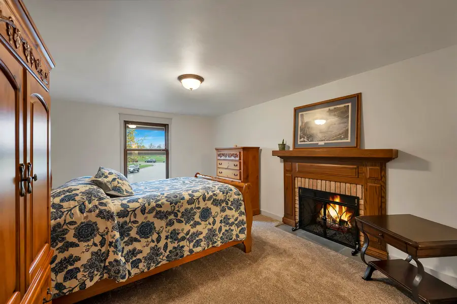 615 Mallard Court, De Pere, WI 54115 - #2