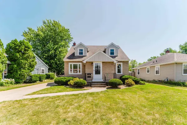 776 Elm Street, NEENAH, WI 54956