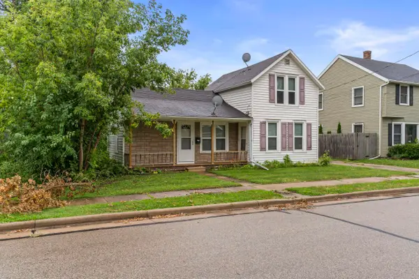 413 Green Street, NEENAH, WI 54956