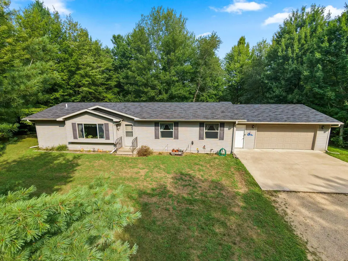 W5065 S Rainbow Circle, Shawano, WI 54166 - #1