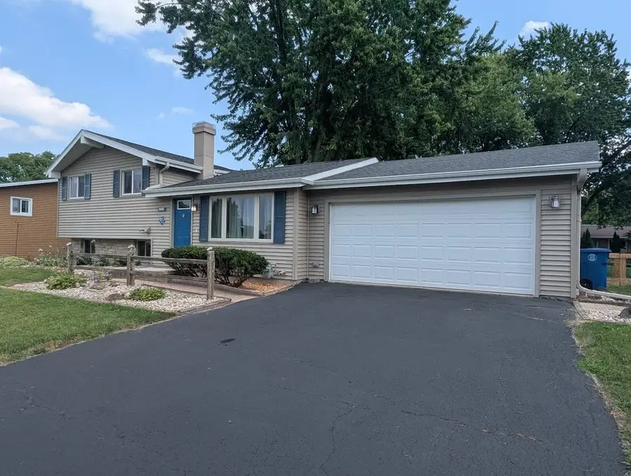 1640 S Westhaven Drive, Oshkosh, WI 54904-8333 - #2