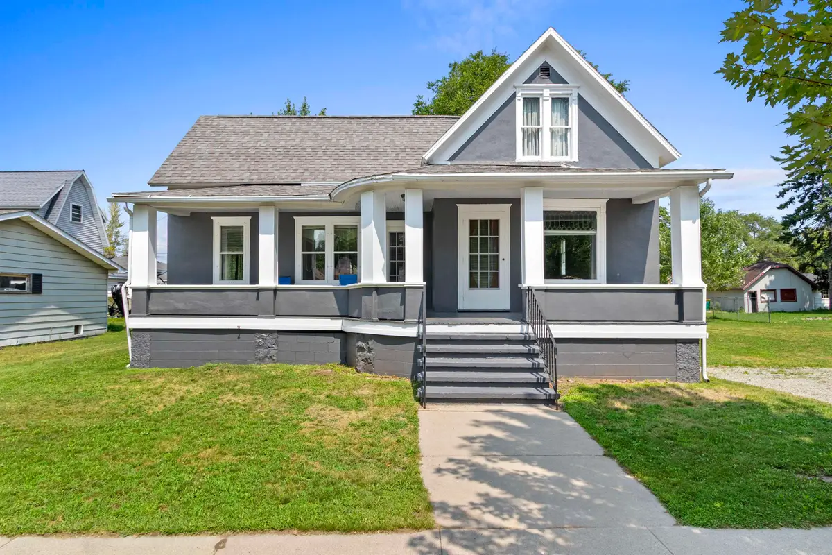 1030 Elizabeth Avenue, Marinette, WI 54143 - #1