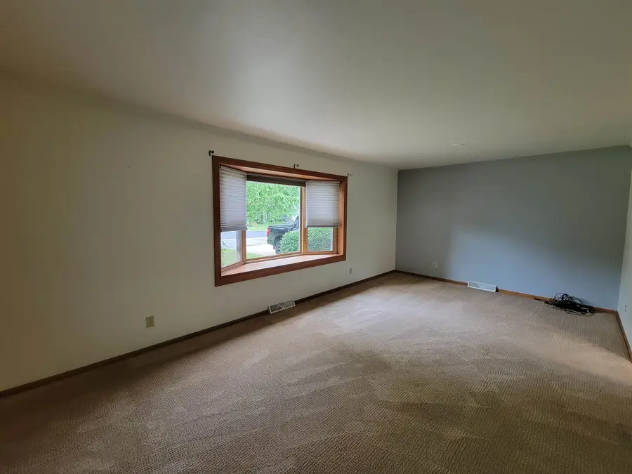 1004 Honey Creek Road, Oshkosh, WI 54904-9322 - #3