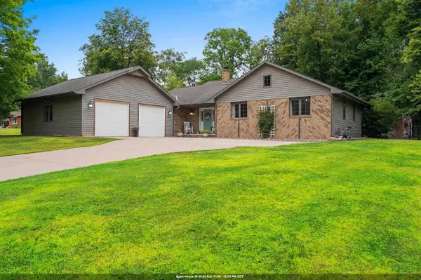 915 La Count Road, GREEN BAY, WI 54313