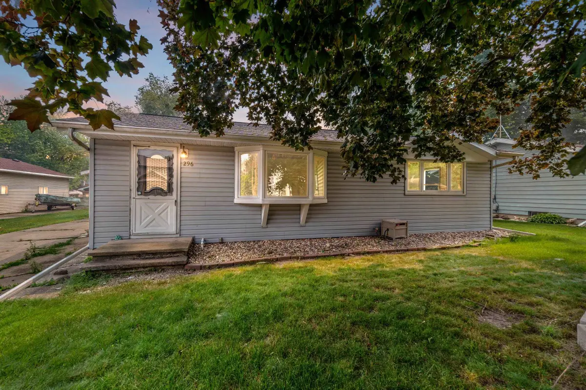 296 S Washington Street, Berlin, WI 54923 - #1