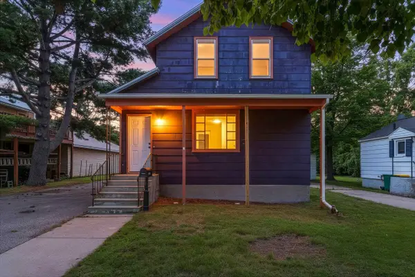 809 Miller Street, MARINETTE, WI 54143-3529