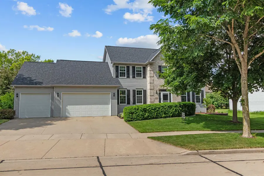 224 E Carrington Lane, Appleton, WI 54913 - #3