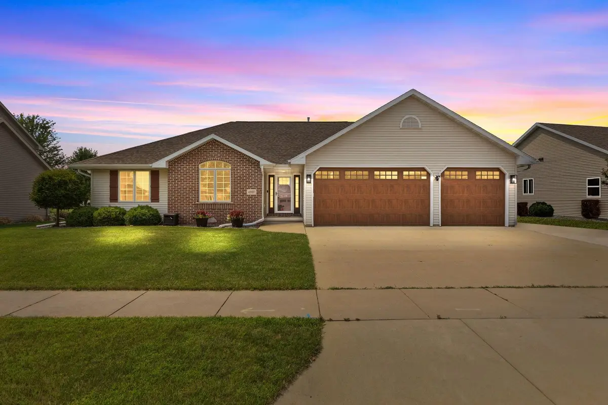 4807 N Fuji Drive, Appleton, WI 54913 - #1