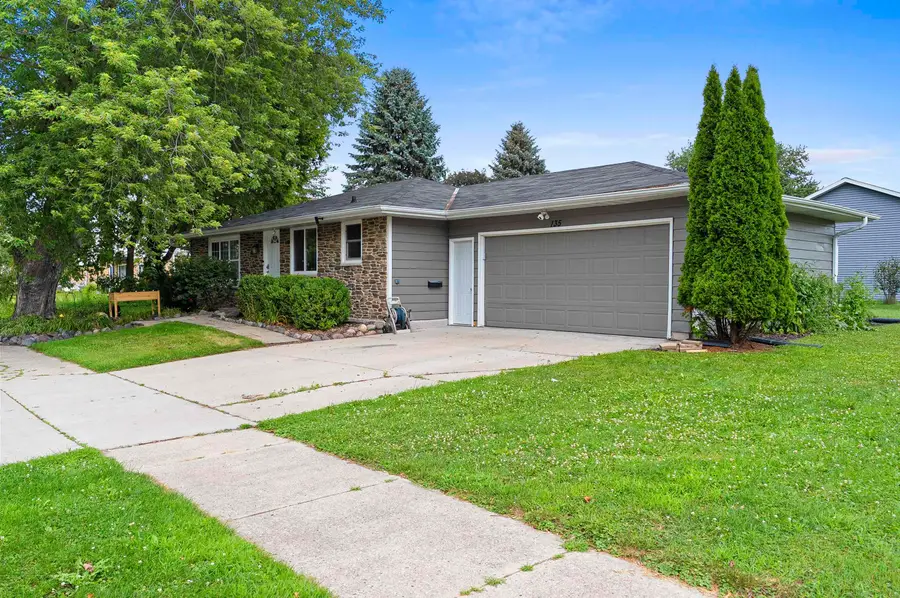 135 S Platten Street, Green Bay, WI 54303-1934 - #3