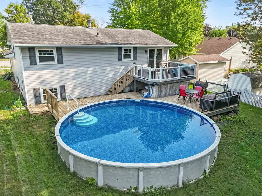 1725 Lawe Street, Kaukauna, WI 54130 - #3