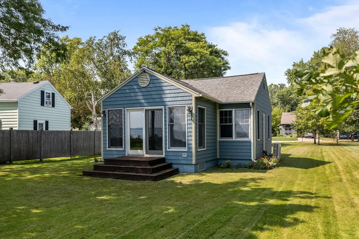 1823 Brighton Beach Road, Menasha, WI 54952 - #1