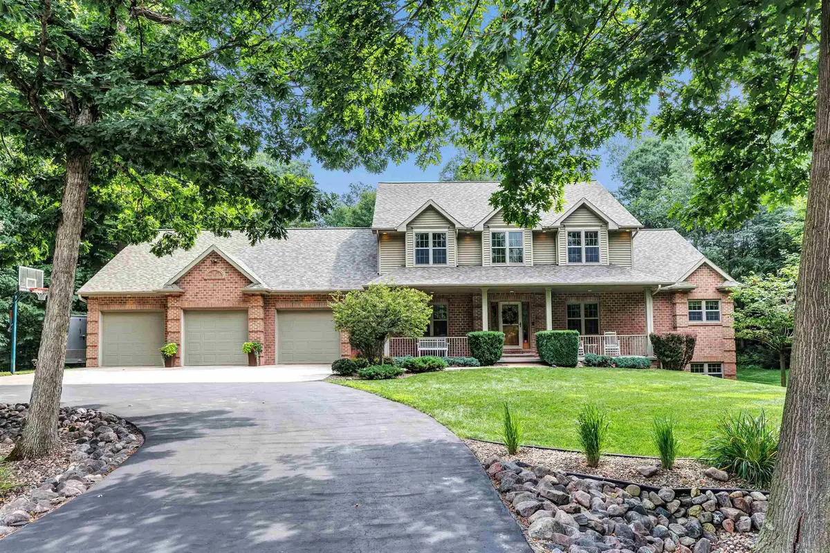 4408 Forest Ridge Drive, Suamico, WI 54313-8557 - #1