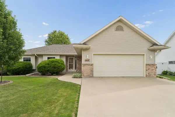 2630 Hearthstone Drive, OSHKOSH, WI 54901