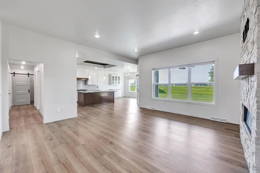 2157 Fox Point Circle, De Pere, WI 54115 - #3