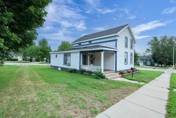180 Ripon Road, BERLIN, WI 54923