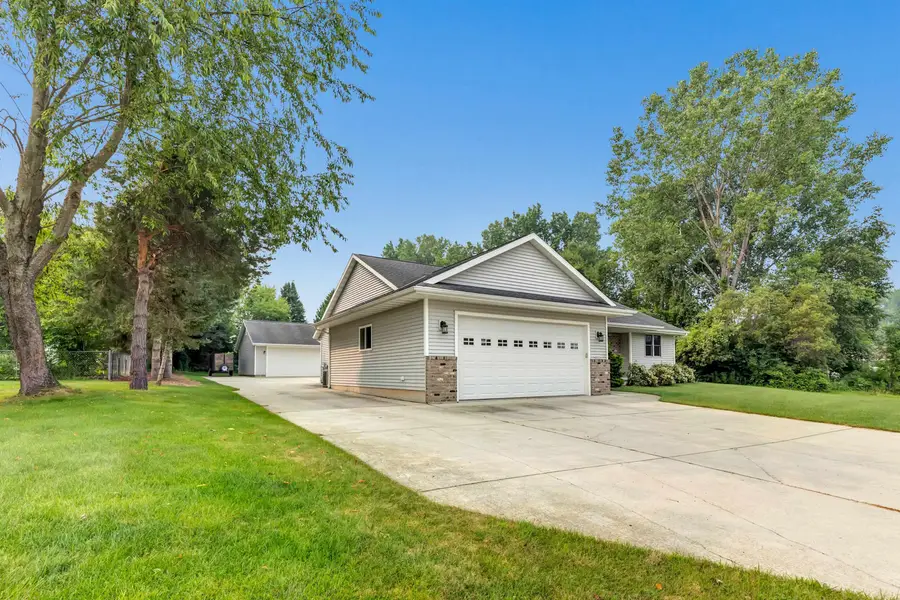 3533 Leeds Castle Drive, Green Bay, WI 54313-7488 - #3