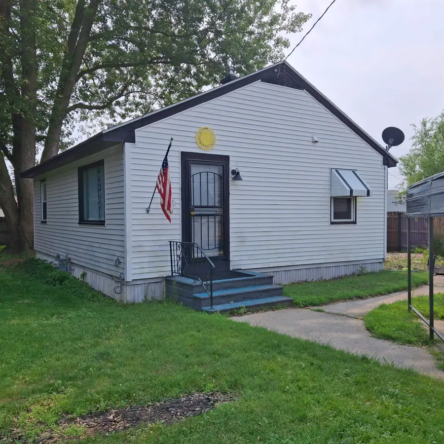 921 Raton Court, Manitowoc, WI 54220-0000 - #2