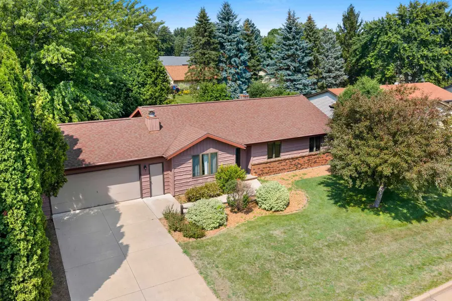 4718 W Periwinkle Court, Appleton, WI 54914-8510 - #3